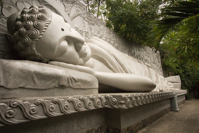 Reclining Buddha at Long Son Pagoda