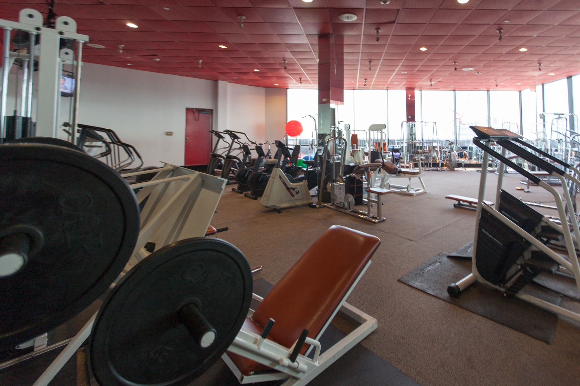 Get Your Team Healthy! A gym with your office space