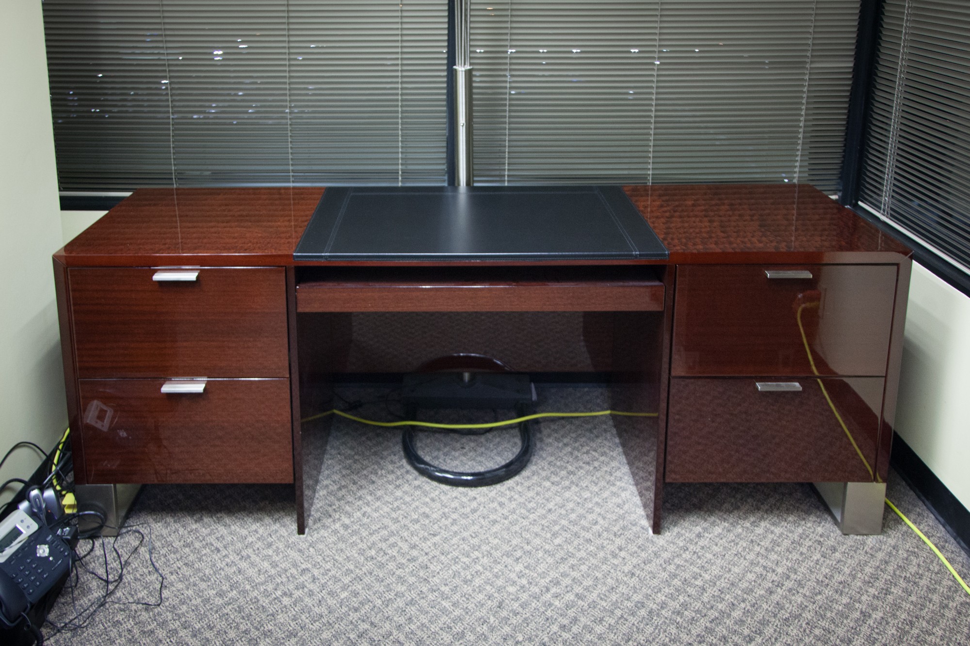 Exective Desk-1180